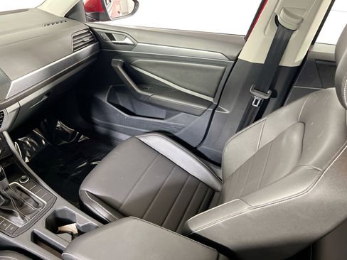 Used 2023 Volkswagen Jetta SE image 23