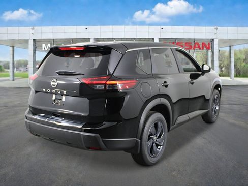 New 2026 Nissan Rogue SV FWD image 5