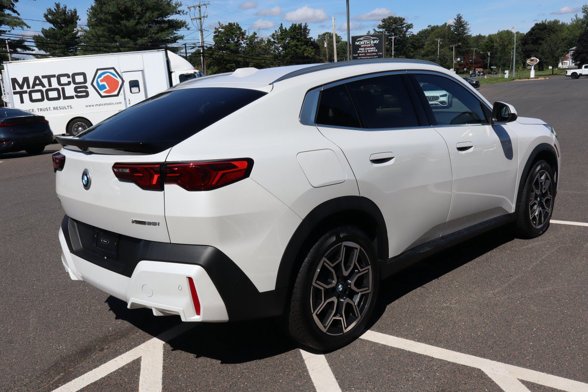 Used 2026 BMW X2 xDrive28i AWD/4WD image 6