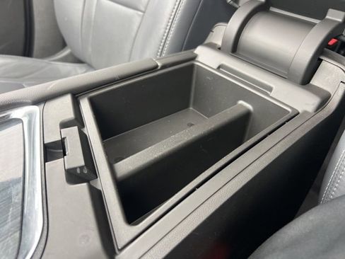 Used 2018 Buick Enclave Premium w/ Experience Buick Package image 18