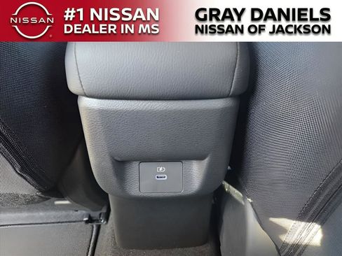 New 2025 Nissan Versa SV image 16