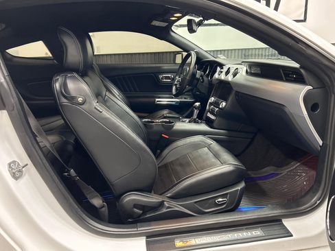 Used 2015 Ford Mustang GT Premium w/ Equipment Group 401A RWD image 10