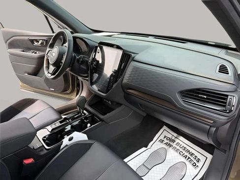 Certified 2026 Subaru Forester Touring AWD/4WD image 29