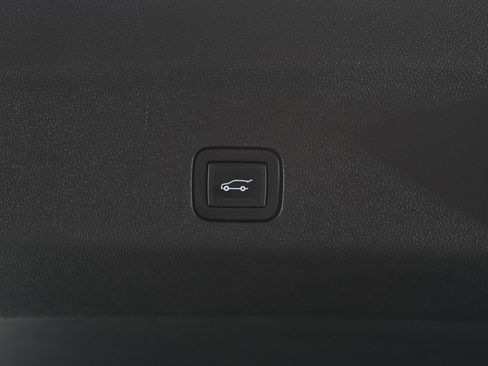 Used 2021 Chevrolet Suburban High Country w/ Premium Package image 20