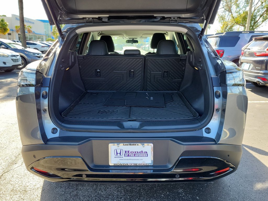 Used 2025 Nissan Murano SV FWD image 9