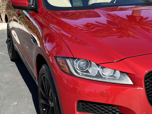 Used 2019 Jaguar F-PACE Prestige image 52