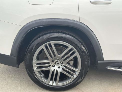 Used 2022 Mercedes-Benz GLS 450 4MATIC image 9