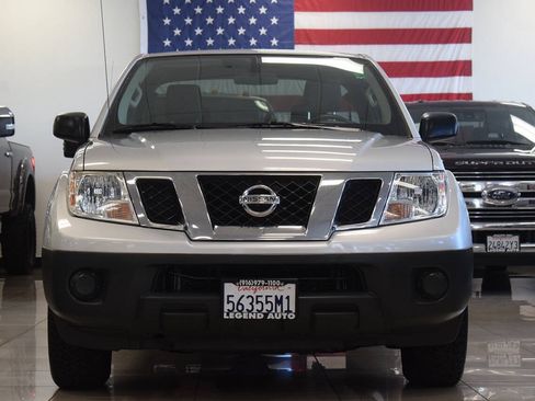 Used 2013 Nissan Frontier S w/ S Preferred Pkg RWD image 2