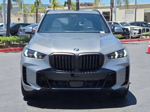 Used 2026 BMW X5 xDrive40i w/ M Sport Package AWD/4WD image 3