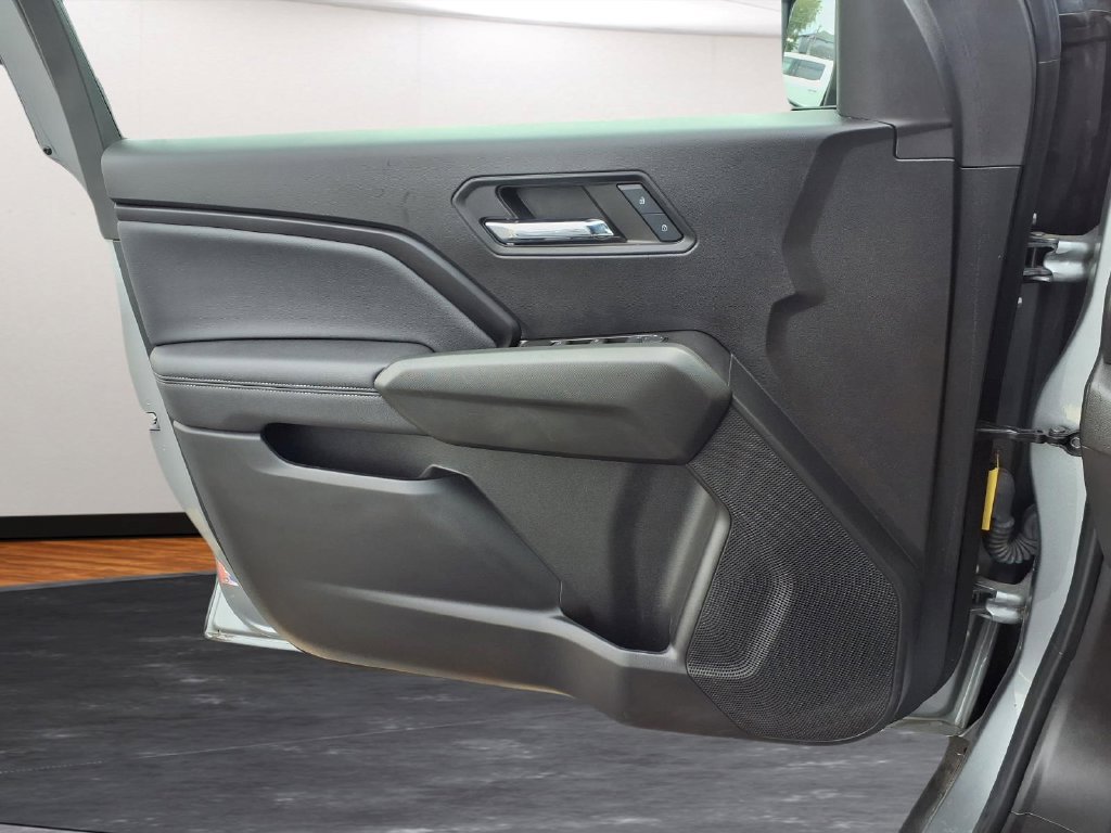 Used 2024 GMC Canyon Elevation RWD image 17