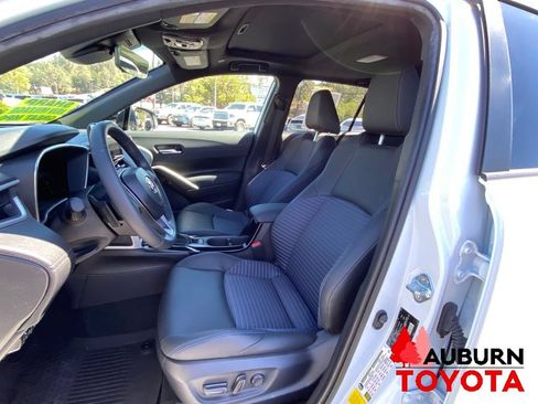 Used 2025 Toyota Corolla Cross AWD Hybrid w/ Convenience Package image 31