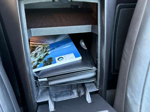 Used 2004 BMW Z4 2.5i image 29