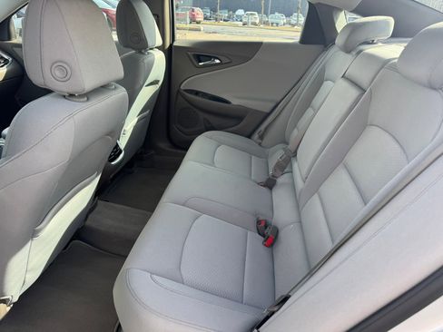 Used 2019 Chevrolet Malibu LT w/ Driver Confidence Package image 10