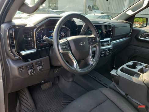 Used 2023 Chevrolet Silverado 1500 LT Trail Boss w/ Protection Package AWD/4WD image 22