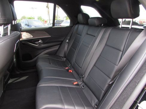Used 2020 Mercedes-Benz GLE 450 4MATIC w/ MBUX Technology Package image 28