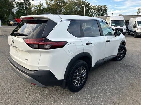 Used 2023 Nissan Rogue S AWD/4WD image 4