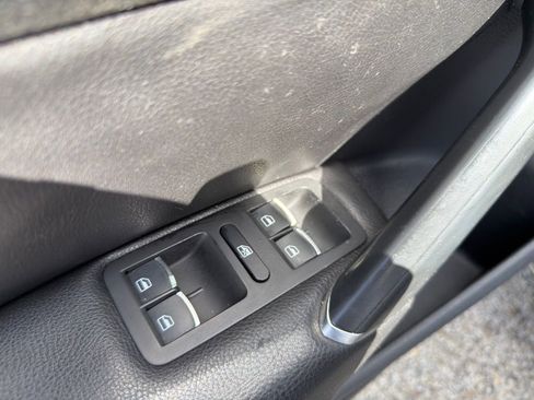 Used 2017 Volkswagen Passat 1.8T R-Line image 10