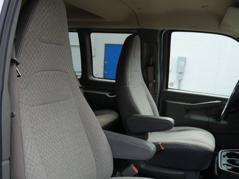 Used 2023 Chevrolet Express 3500 LS image 18