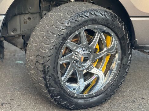 Used 2011 Ford F150 XLT w/ Off-Road Pkg image 13