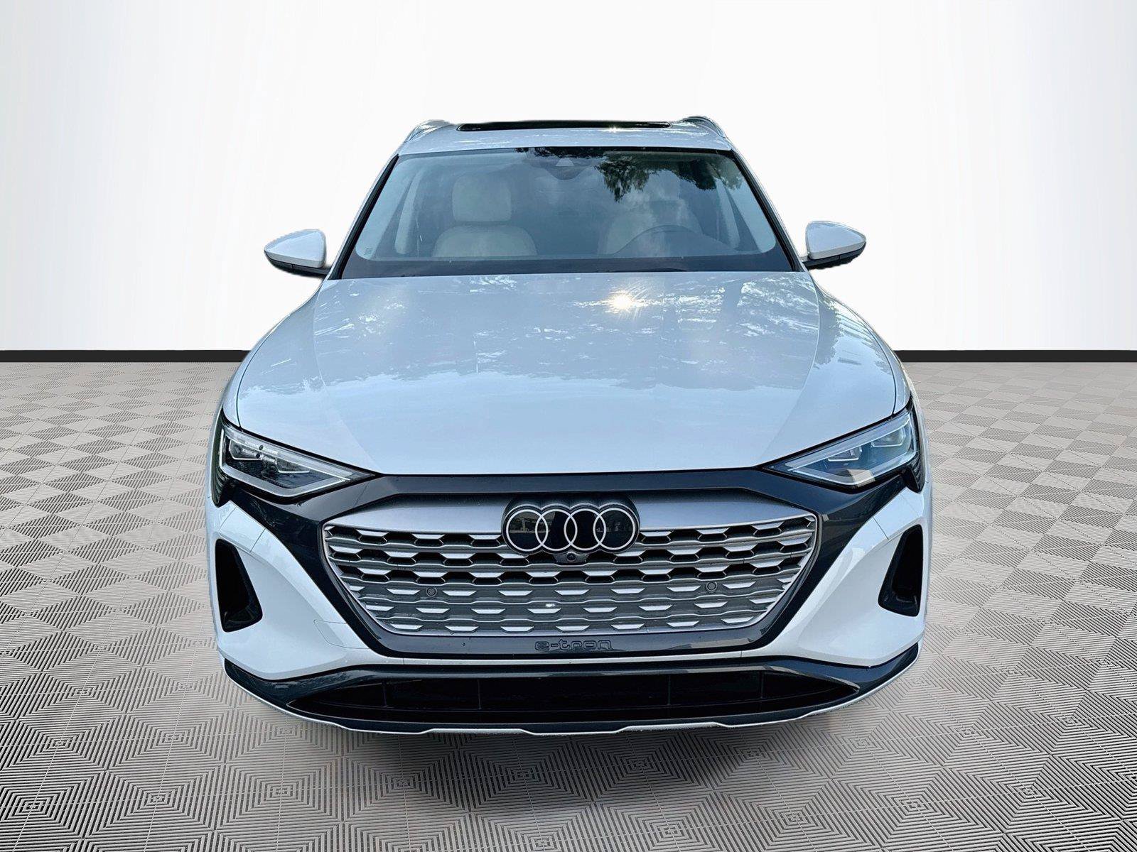 Certified 2024 Audi Q8 e-tron Premium Plus AWD/4WD image 2