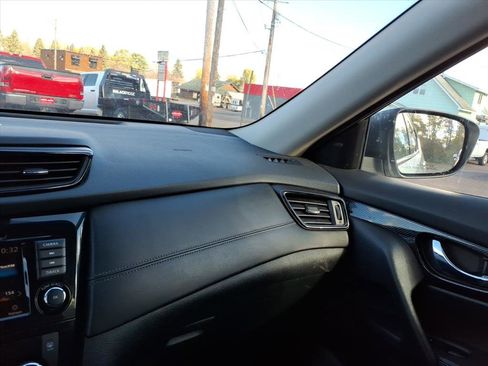 Used 2020 Nissan Rogue SL image 18