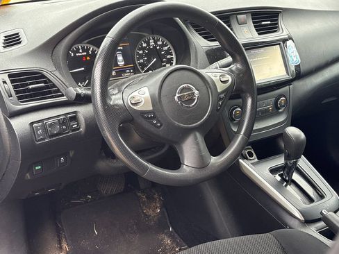 Used 2019 Nissan Sentra S FWD image 9