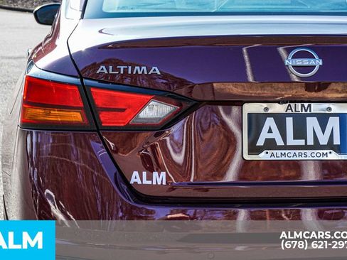 Used 2024 Nissan Altima 2.5 SV image 13