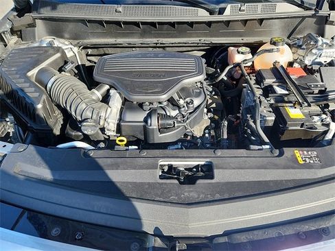 Certified 2025 Cadillac XT6 Premium Luxury image 29