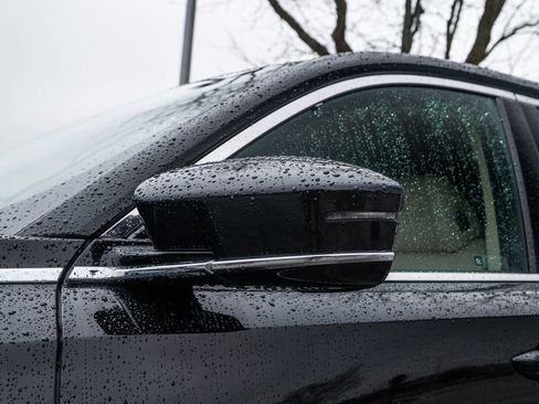 Certified 2023 Acura MDX SH-AWD w/ Technology Package image 12