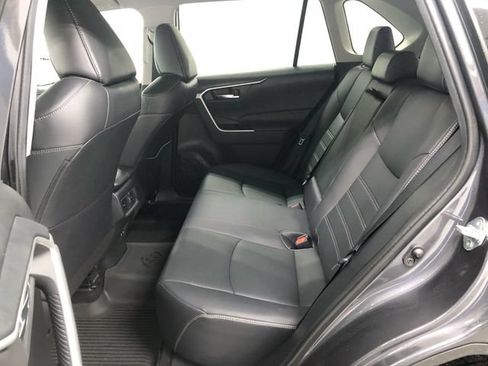 Used 2021 Toyota RAV4 XLE Premium AWD/4WD image 26