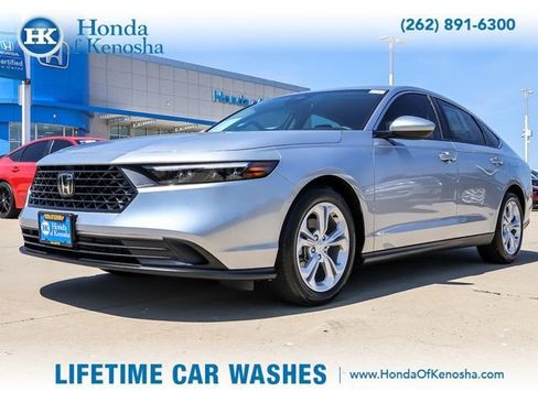 Used 2025 Honda Accord LX image 1