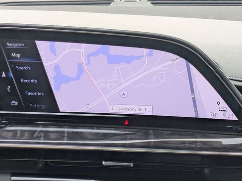 Used 2022 Cadillac Escalade Premium Luxury w/ LPO, Illumination Package image 19