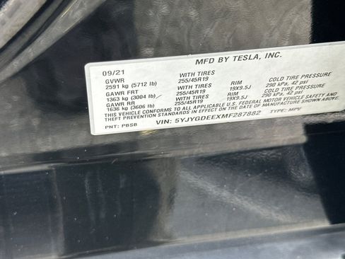 Used 2021 Tesla Model Y Long Range image 23