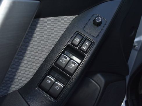 Used 2018 Subaru Forester 2.5i Premium w/ All-Weather Package image 15