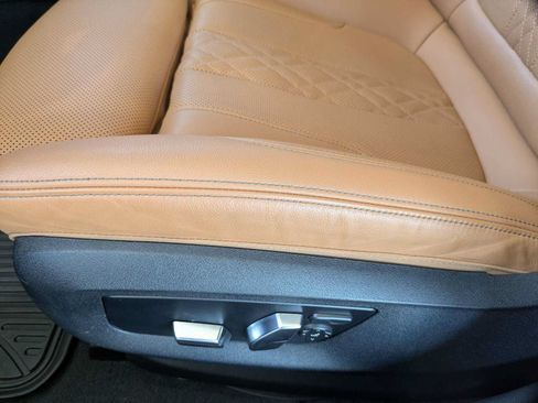 Used 2023 BMW 530i xDrive w/ Premium Package AWD/4WD image 7
