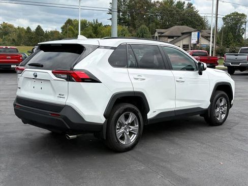 Used 2024 Toyota RAV4 XLE image 3