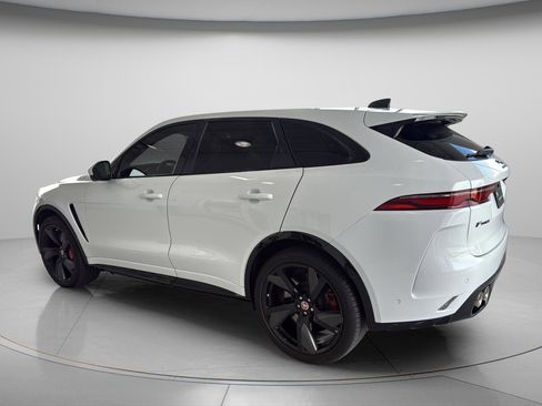 Used 2022 Jaguar F-PACE SVR AWD/4WD image 7