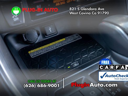 Used 2021 Toyota RAV4 XSE w/ Premium Package AWD/4WD image 27