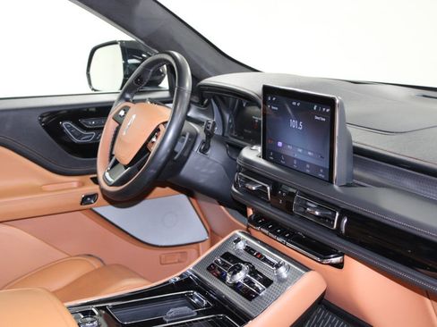 Used 2023 Lincoln Aviator Black Label w/ Dynamic Handling Package image 33