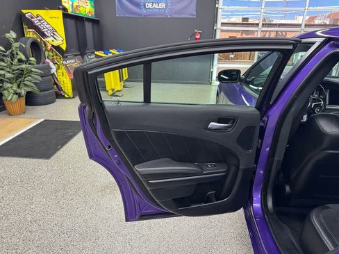 Used 2018 Dodge Charger GT AWD/4WD image 12