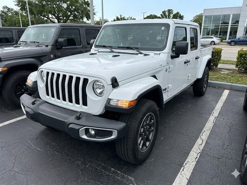 Used 2023 Jeep Gladiator Sport AWD/4WD image 1