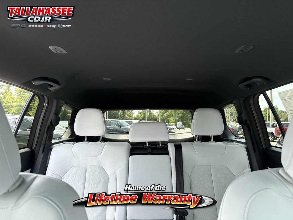 New 2026 Jeep Cherokee Laredo AWD/4WD image 34