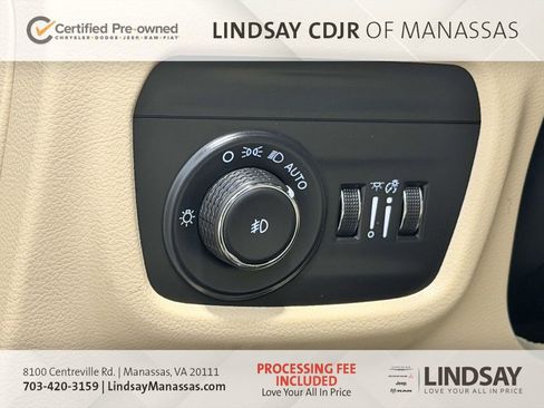 Certified 2025 Jeep Grand Cherokee Limited w/ Luxury Tech Group II AWD/4WD image 29