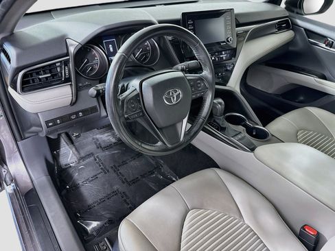 Used 2023 Toyota Camry SE FWD image 22