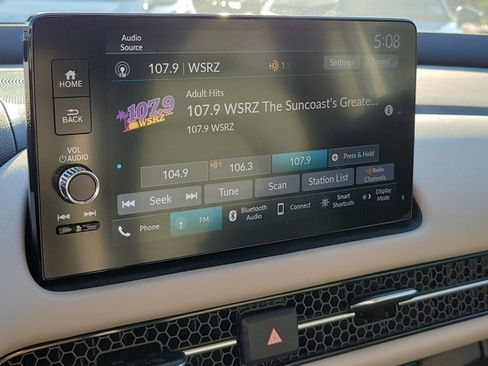 Certified 2024 Honda HR-V EX-L image 26