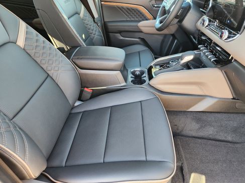 Certified 2026 GMC Canyon Denali image 14