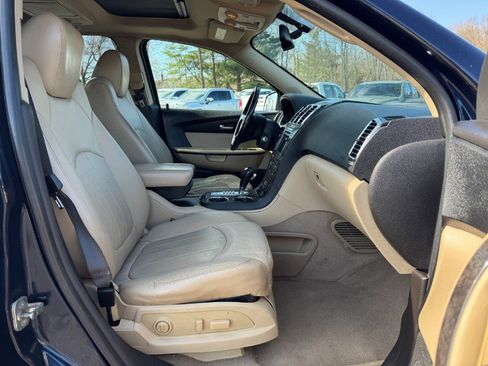 Used 2012 GMC Acadia Denali image 20
