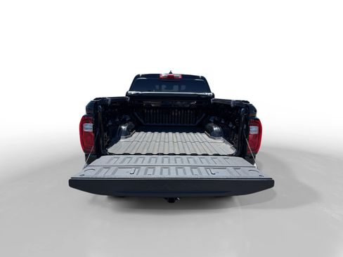 Used 2023 GMC Canyon Elevation w/ Elevation Premium Package AWD/4WD image 17