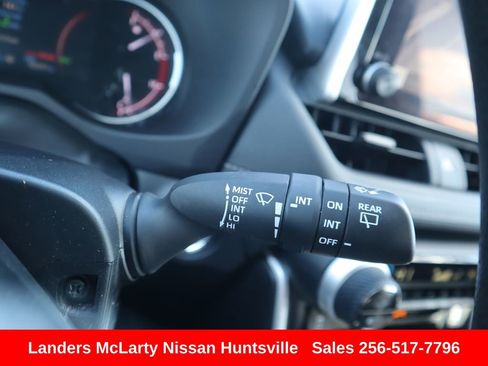 Used 2024 Toyota RAV4 XLE image 18