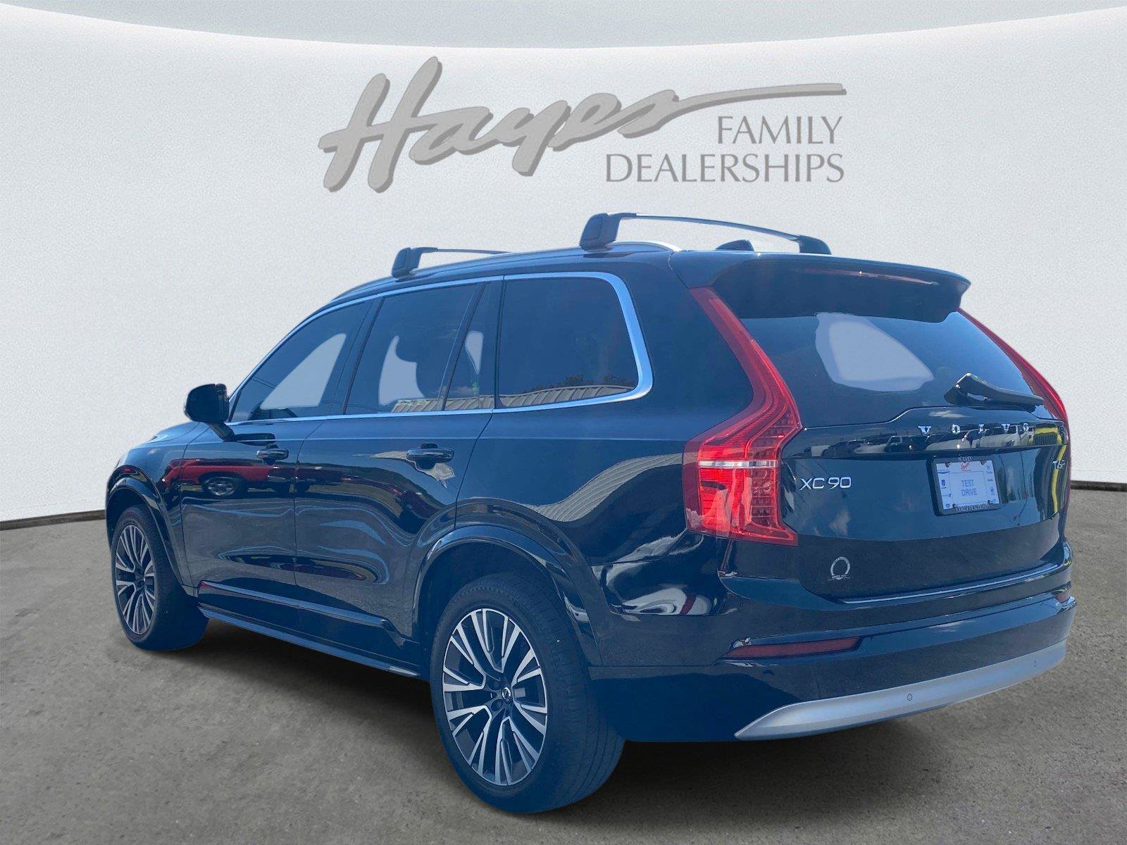 Used 2022 Volvo XC90 T6 Momentum w/ Climate Package AWD/4WD image 9